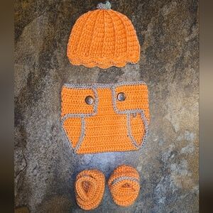 Pumpkin Photo Outfit